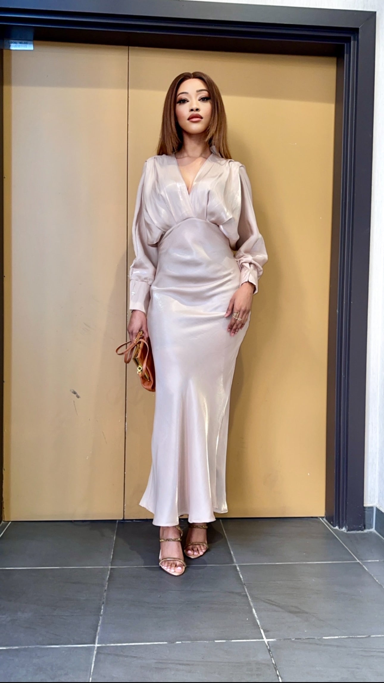Robe de soirée champagne scintillante