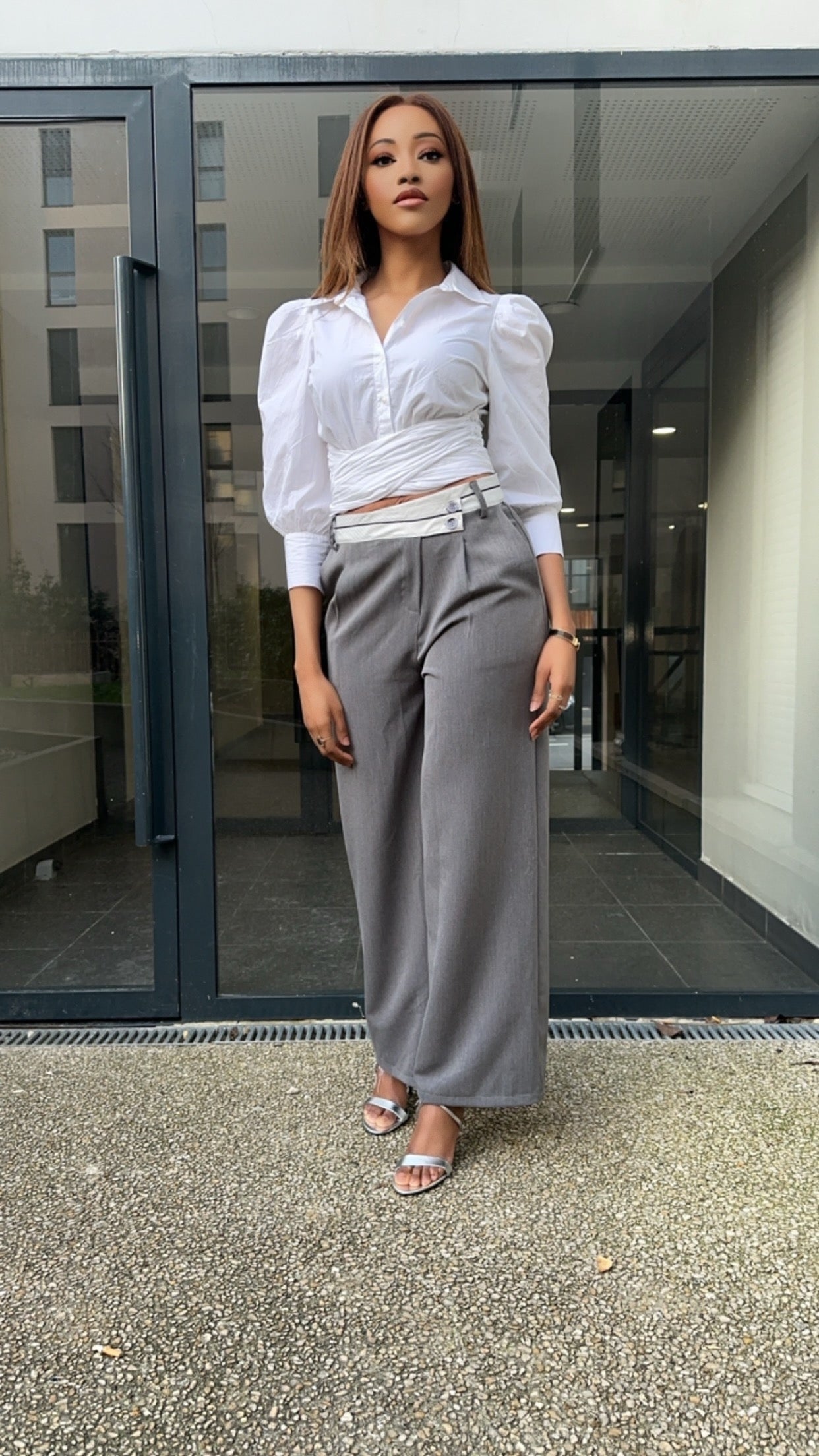 Pantalon évasé gris