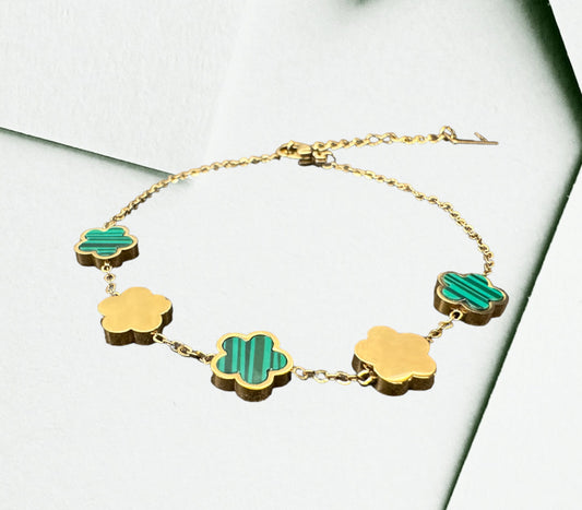Bracelet à trèfles vertes et dorées