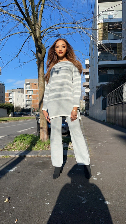 Ensemble gris à rayures